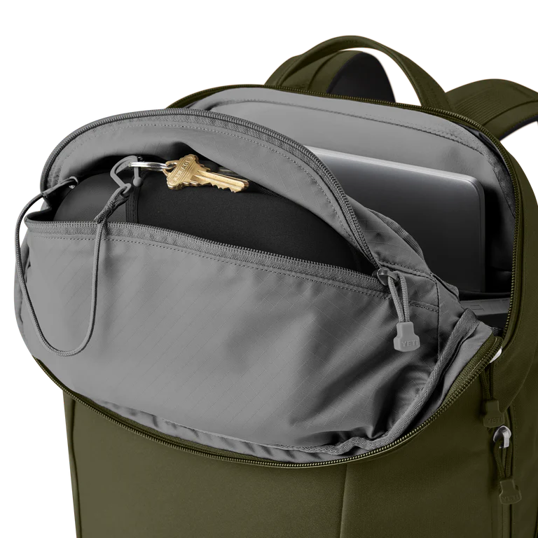 YETI Crossroads Backpack 22L Olive