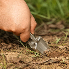 Wildtrak Stainless Steel Folding Trowel 12x6cm
