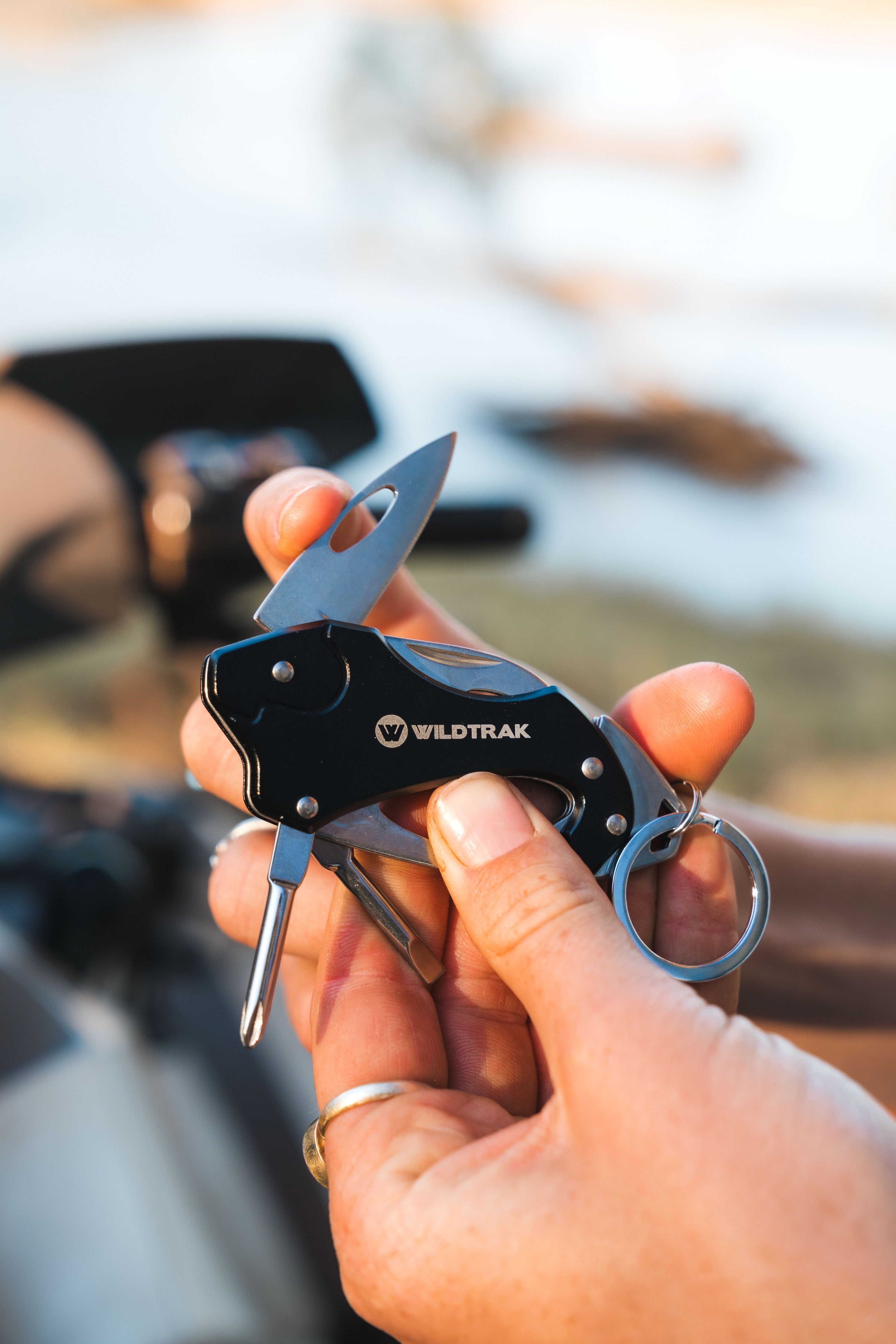 6 in 1 Multi Function Tool Key Ring with Army Knife