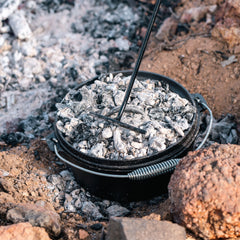 Wildtrak 9 Quart Heavy-duty Round Camp Oven with Lip and Handle, Pre-Seasoned