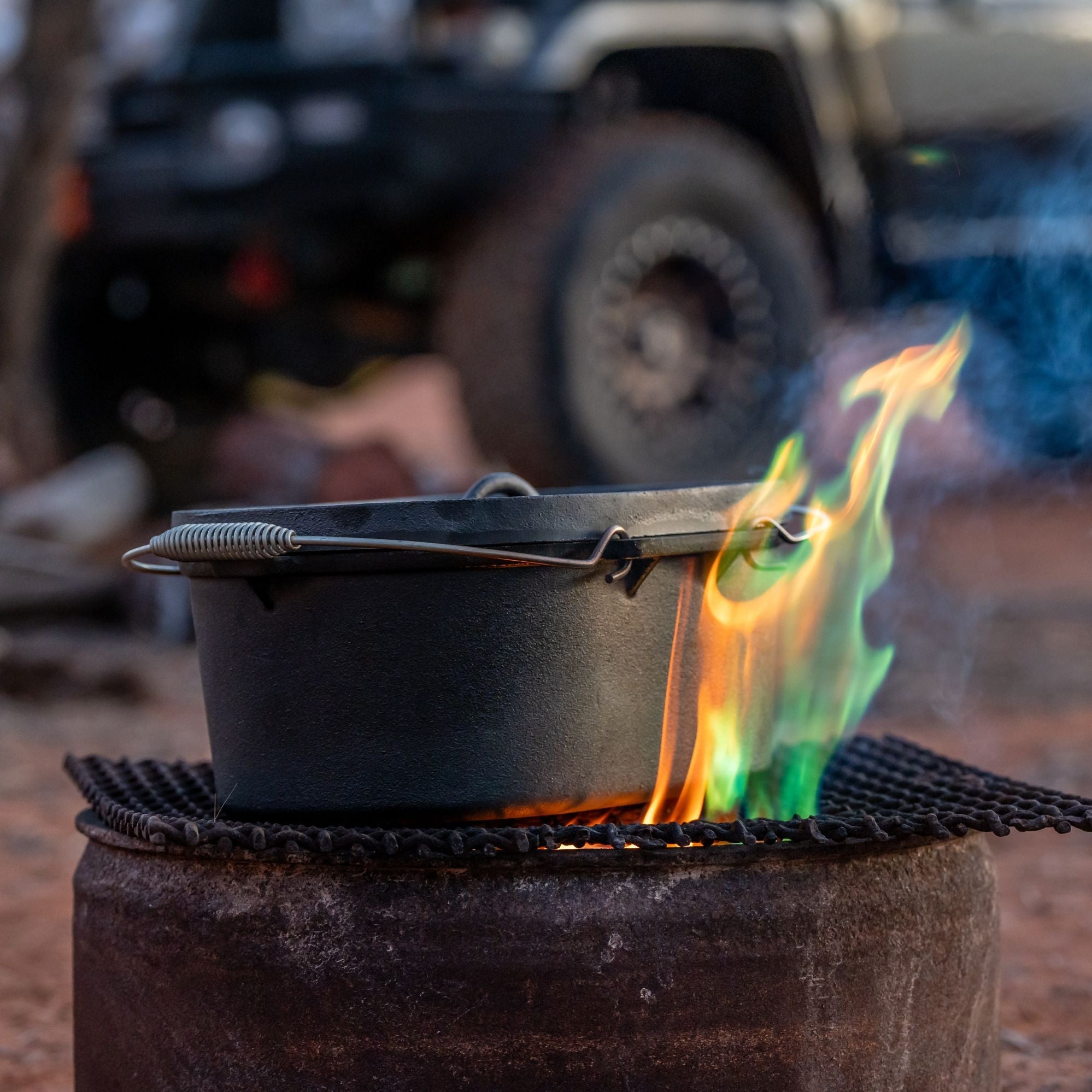 Wildtrak 9.5 Quart Cast-Iron Pre-Seasoned Oval Camp Oven with Lip and Handle