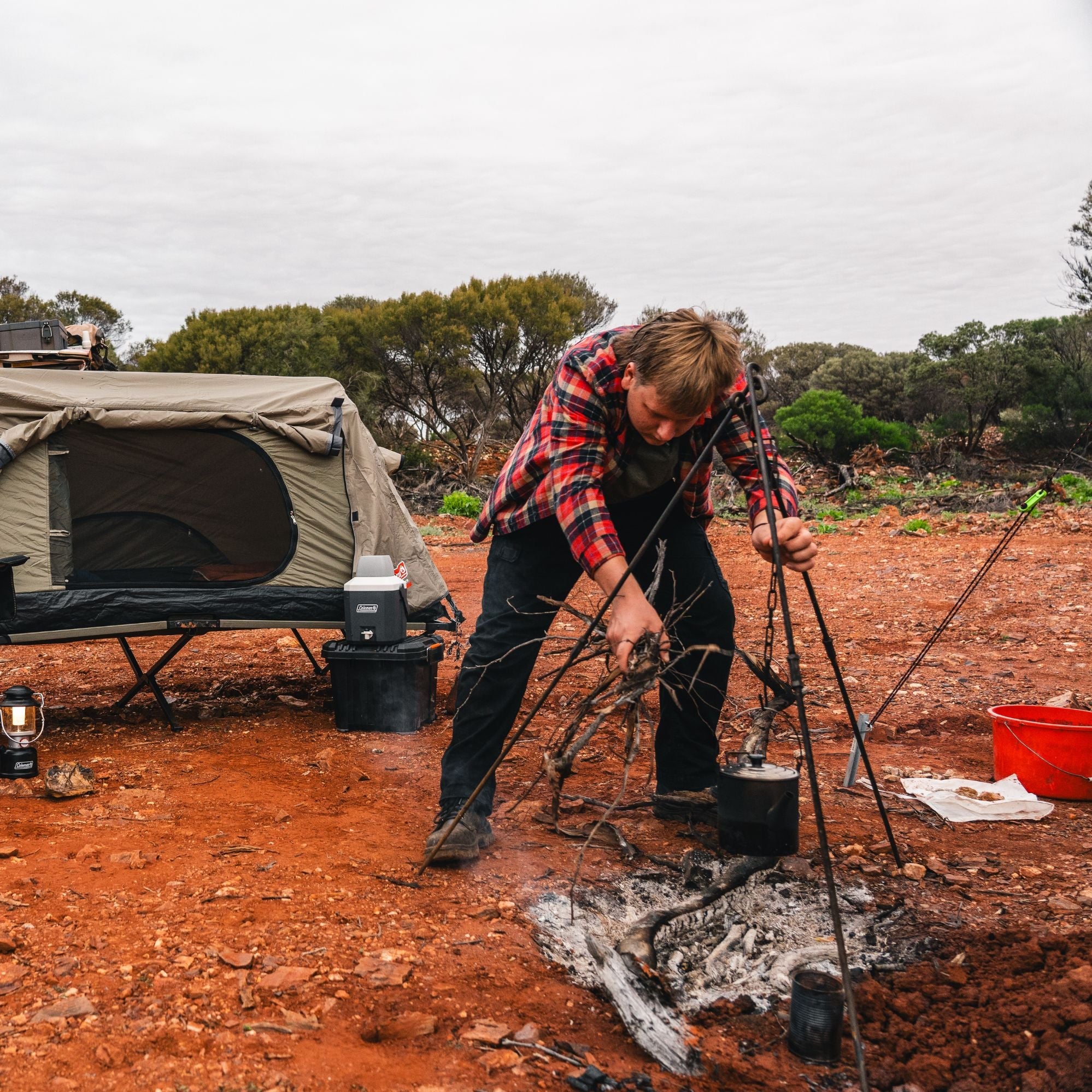 Wildtrak Heavy-duty 9mm Steel Camp Oven Tripod with Adjustable Chain 90cm