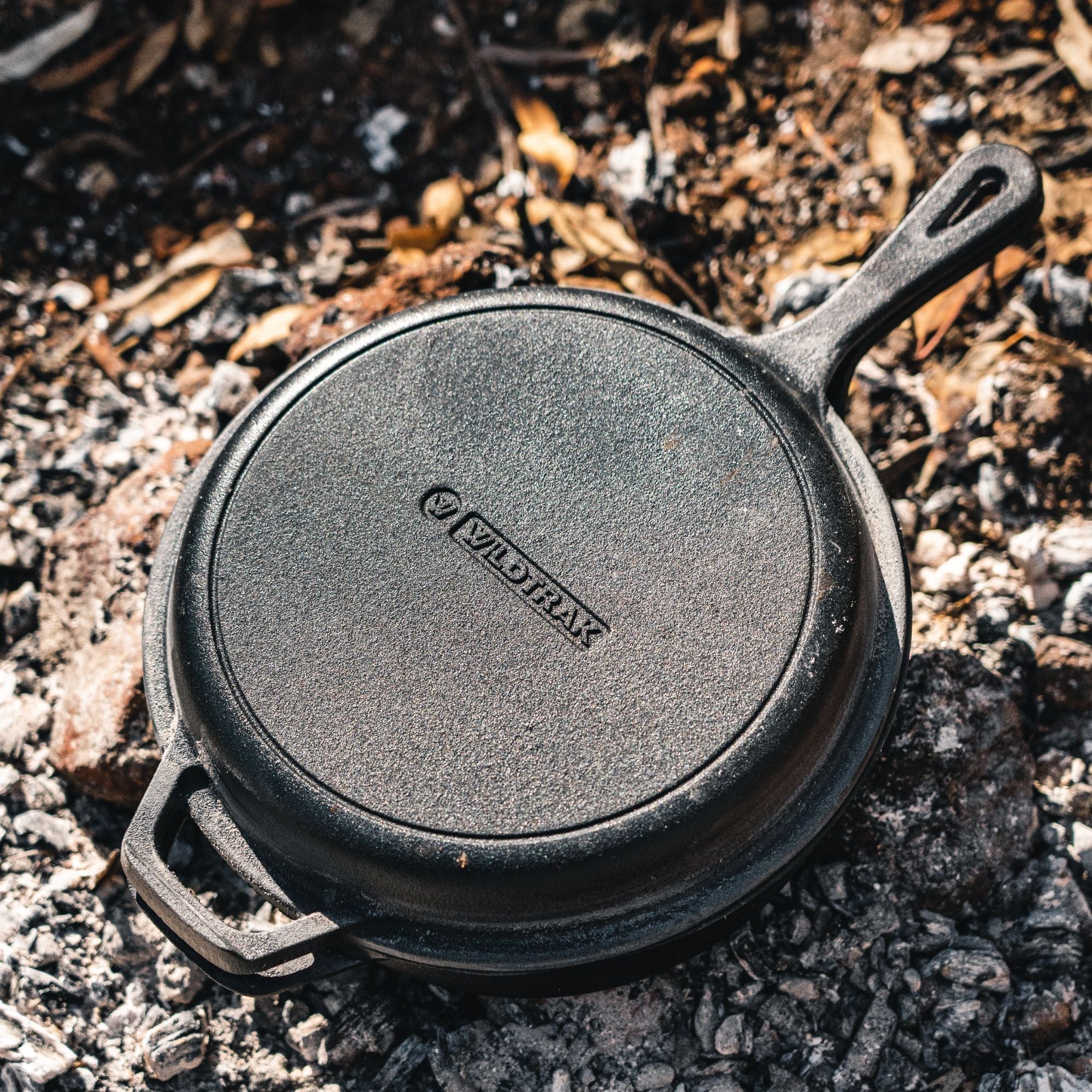 Wildtrak 3.2 Quart Pre-Seasoned Cast Iron 2in1 Combo Cooker 26.5x4cm