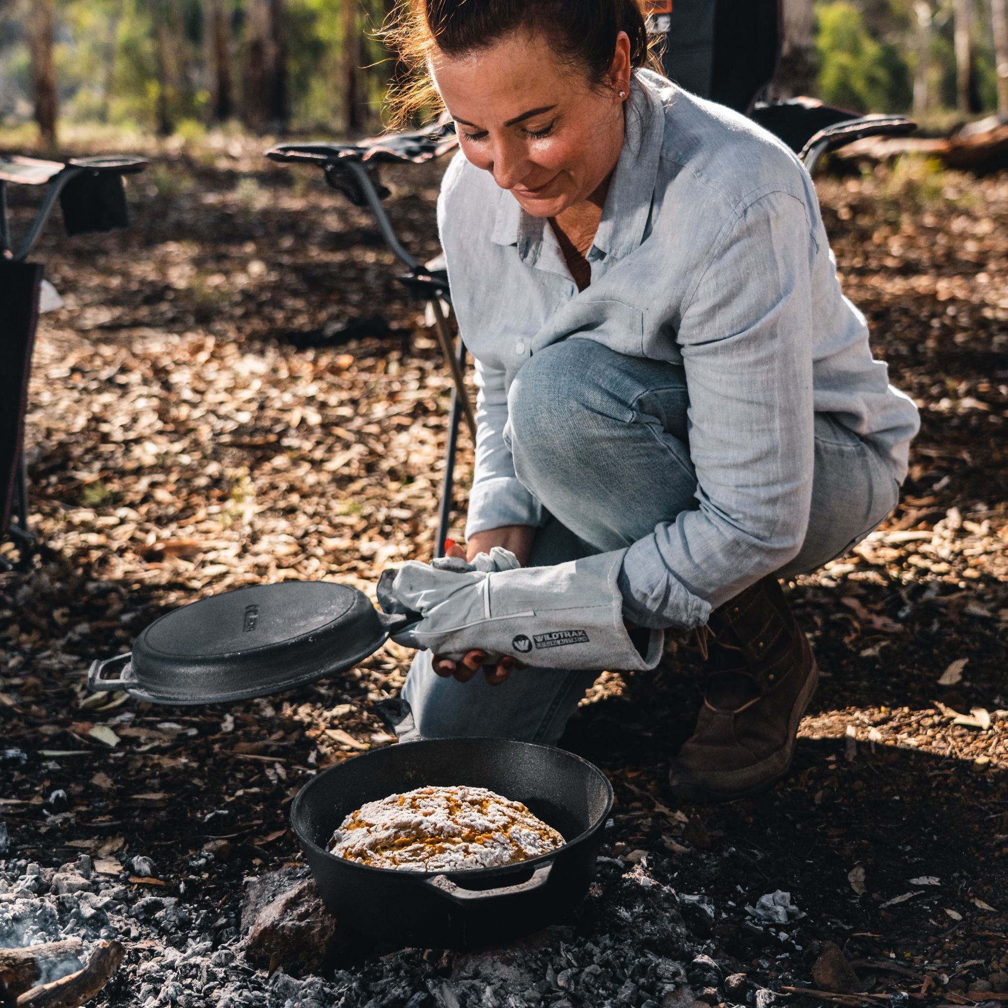 Wildtrak 3.2 Quart Pre-Seasoned Cast Iron 2in1 Combo Cooker 26.5x4cm