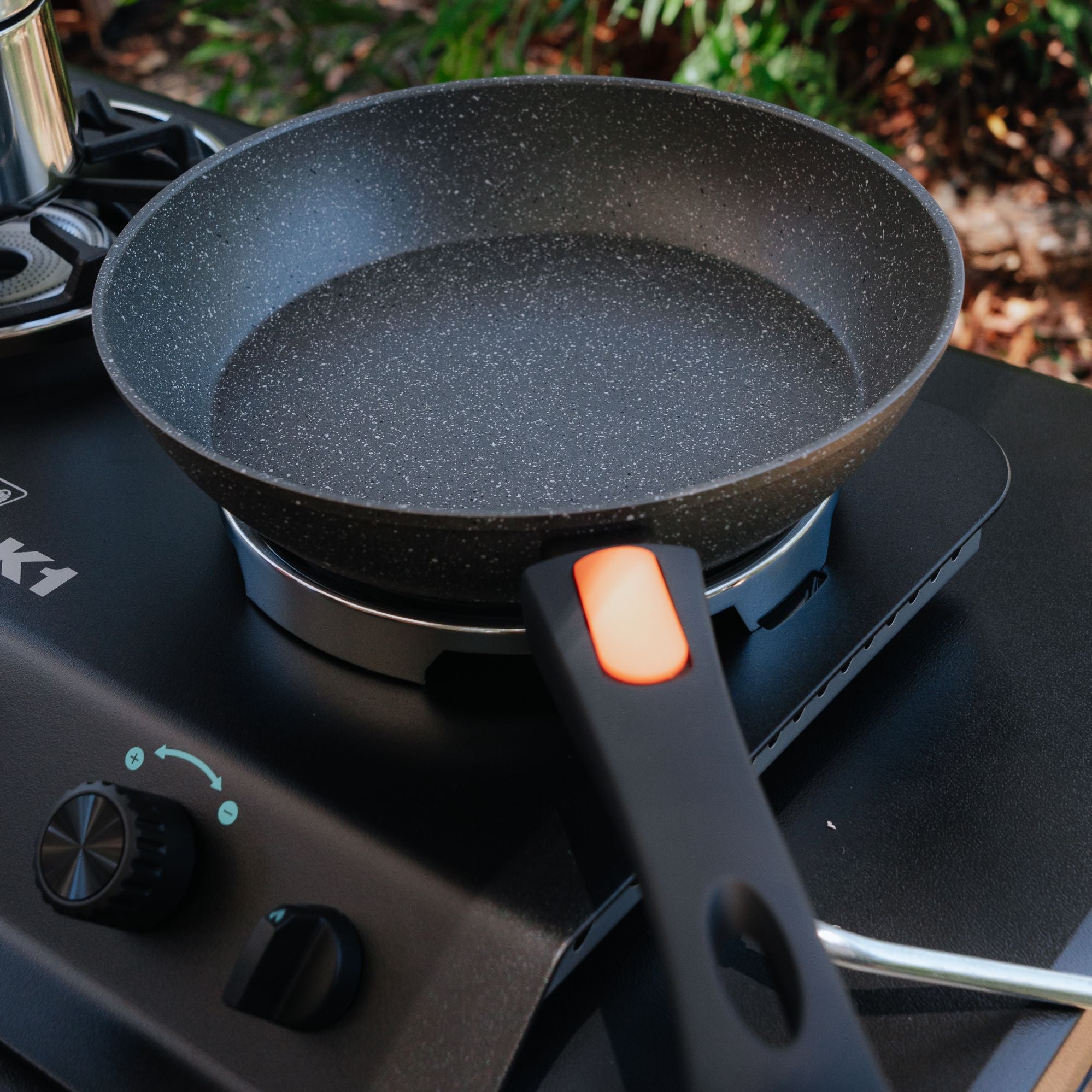 Wildtrak 24cm Non-stick Safe Fry Pan with Detachable Handle
