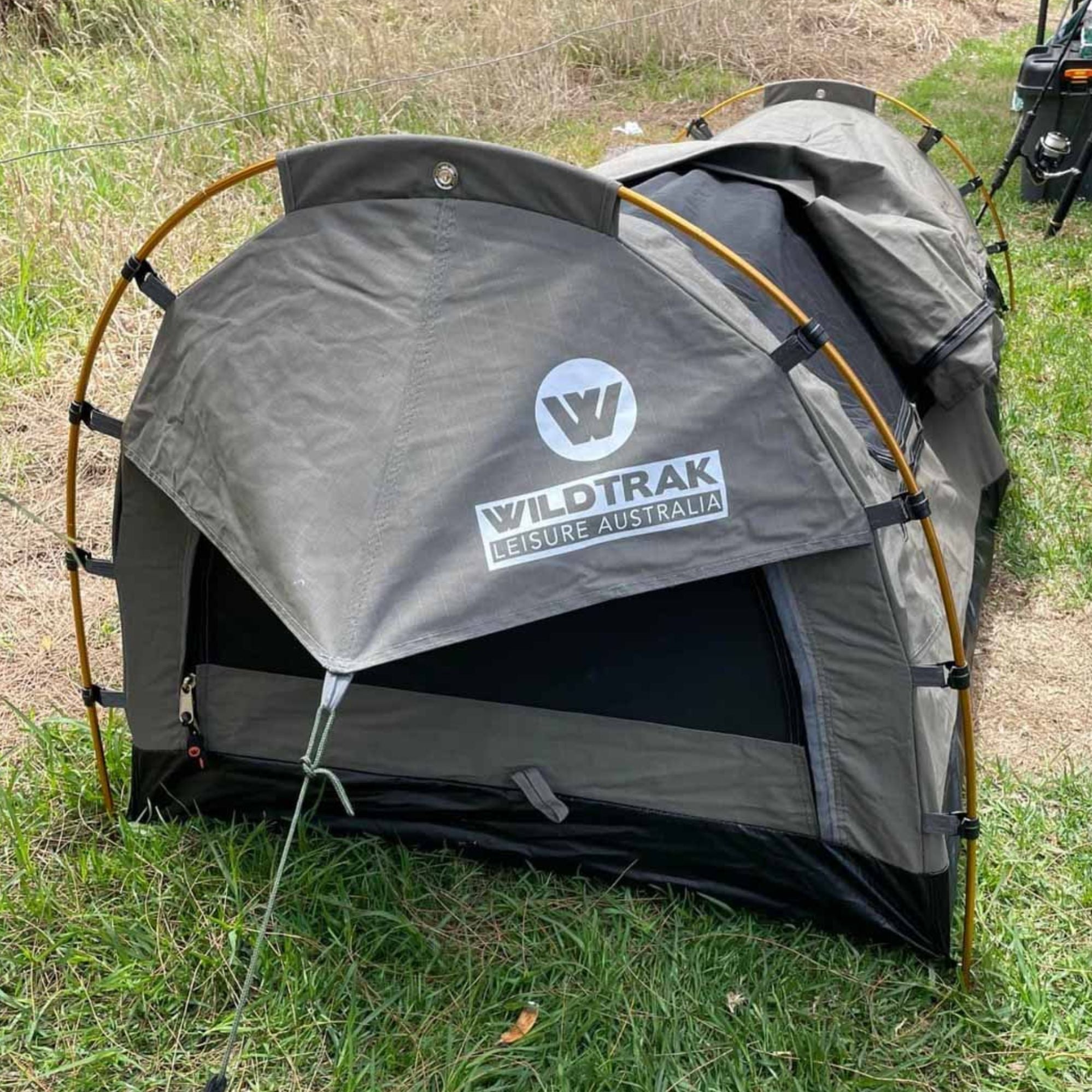 Wildtrak King Single Trakker Swag Weatherproof with Carry Bag