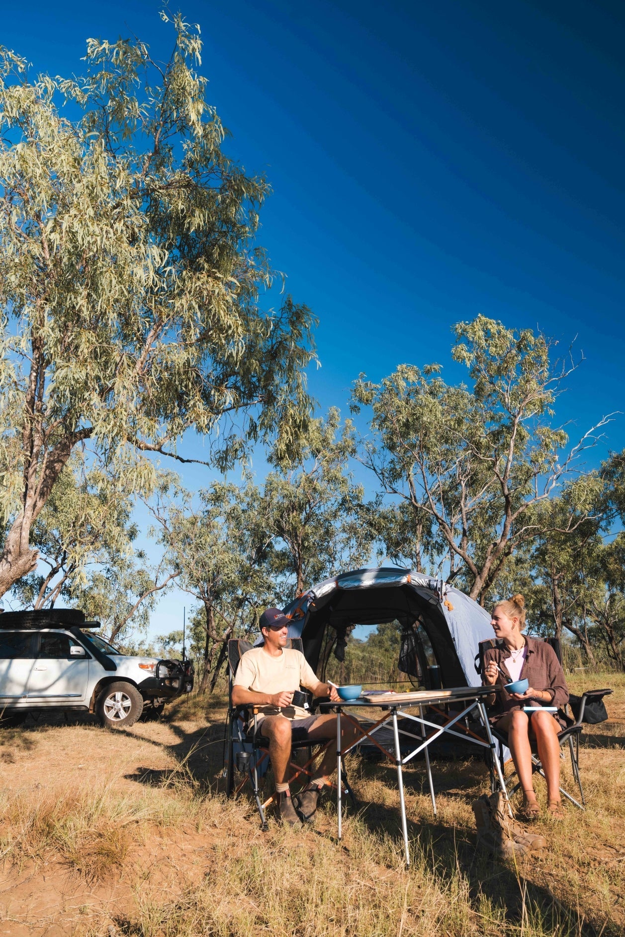 Wildtrak™ Tanami Series II 6V Dome Tent with Front Vestibule, Easy Assemble, Heavy Duty Floor, Shock Corded Fibreglass & Steel Poles, Ultrafine Mesh, J Hook Connections, Airlite Vents, Waterproof Fly, Carry Bag with Handles