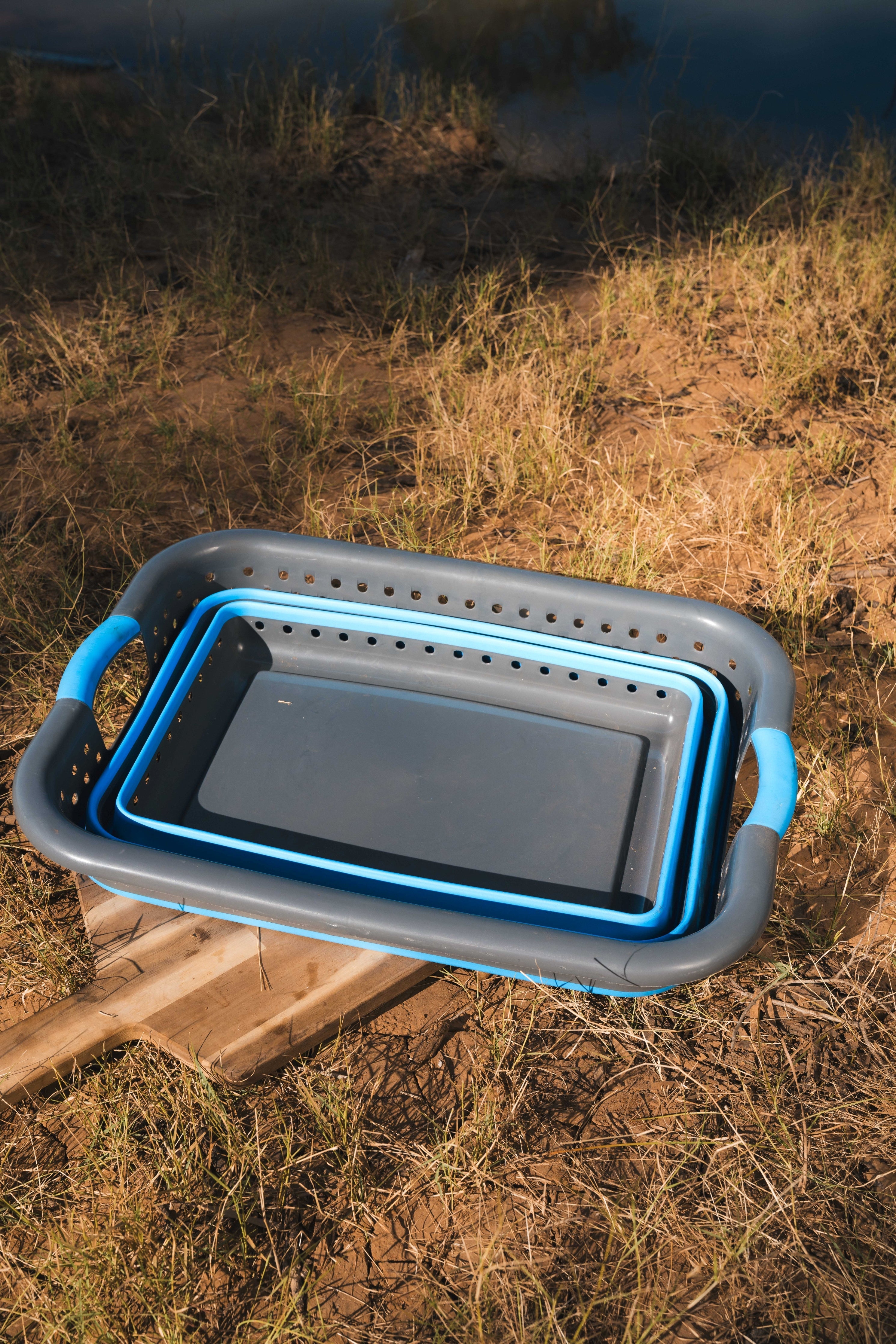 Collapsible 37 Litre Laundry Basket with Handles 60.9x45.4x26.7cm