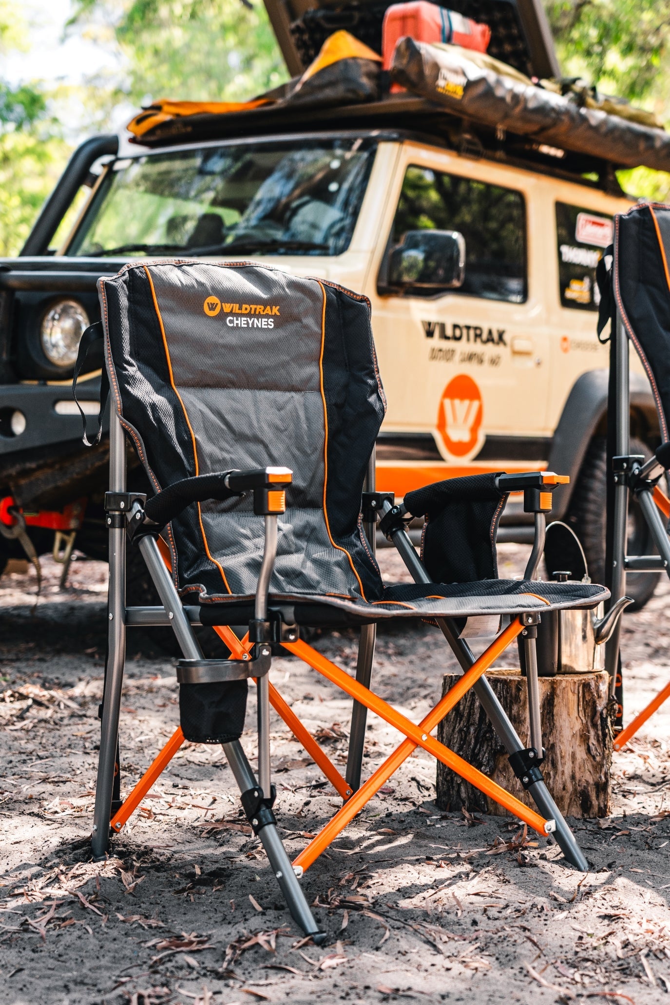 WILDTRAK™ Cheynes Deluxe Solid Arm Chair with High Back, Fully Cushioned, Wine Glass Holders, Drink Holder, Media Pocket, Self-Levelling Feet for Camping & Events, Weight Rated 200kg, Zipped Storage Pocket for Carry Bag with Shoulder Strap