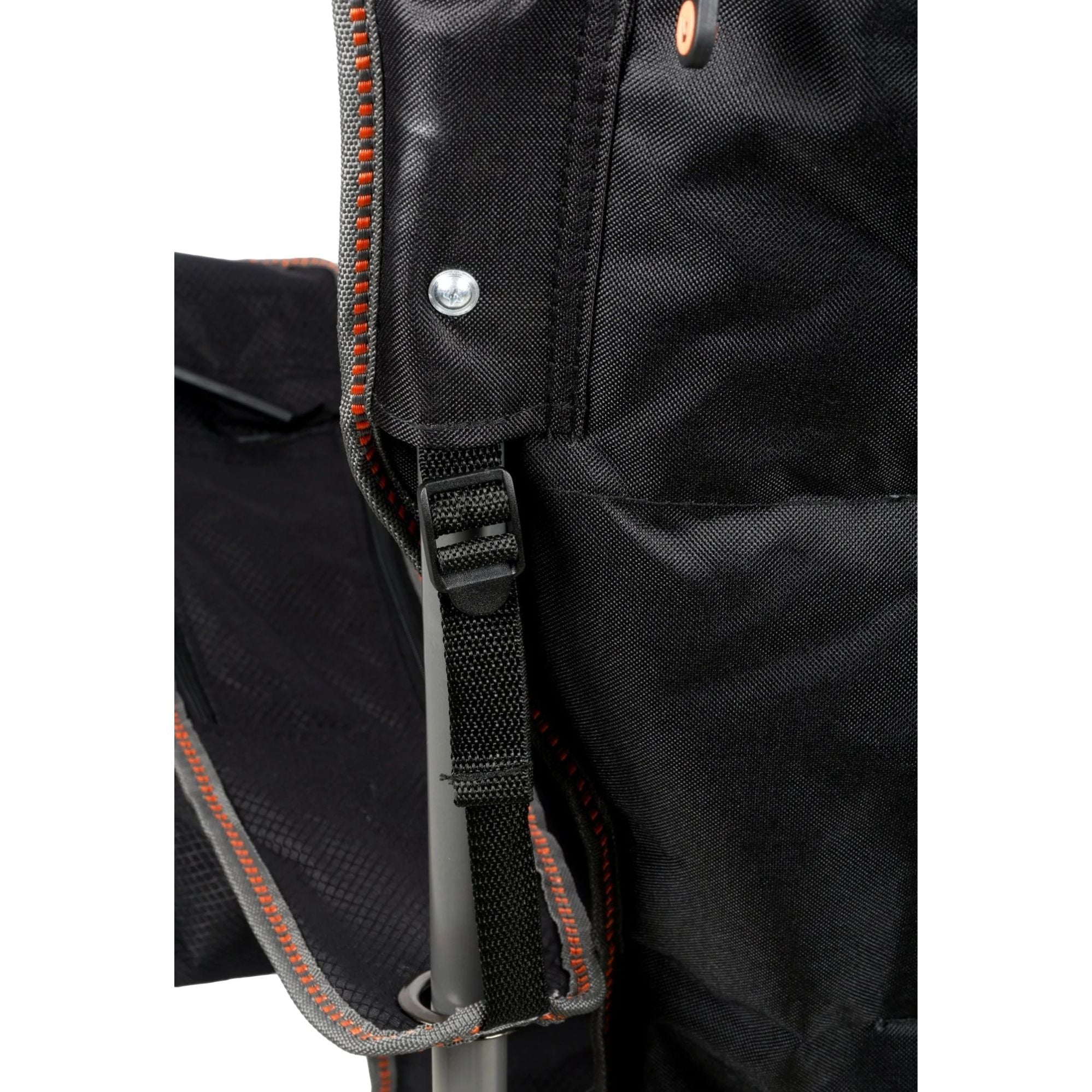 Wildtrak Yardie Deluxe Foldable Cooler Arm Chair