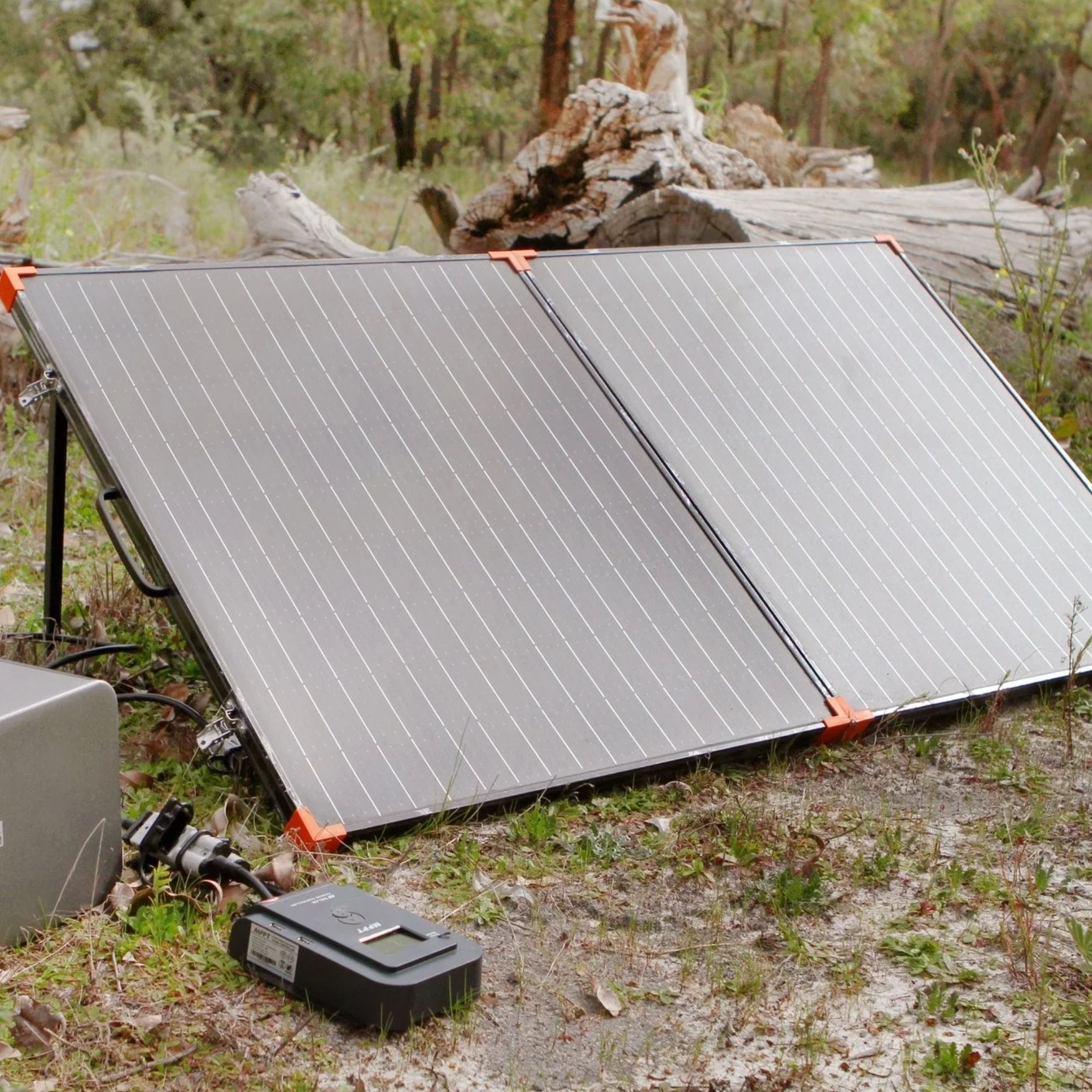 Wildtrak 160W Folding A-Grade Monocrystalline & Aluminium Solar Panel with Bag