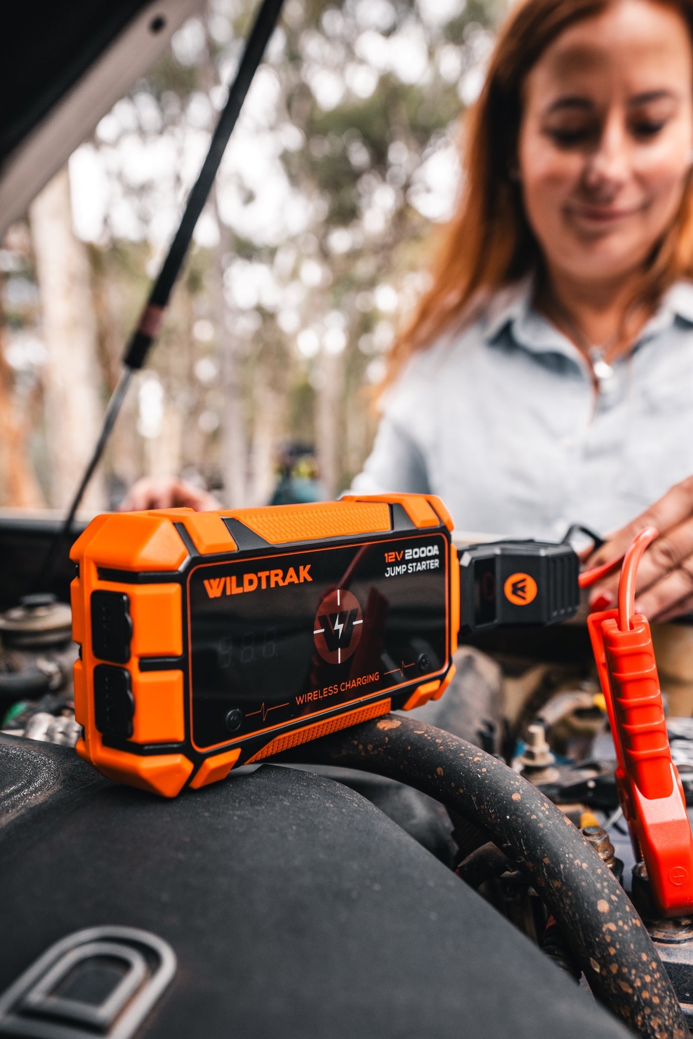 Wildtrak™ Heavy-Duty 2000A 16KMAH HP Lithium Car & 4WD Jump Starter (Petrol & Diesel) with Case, USB C Port & Wireless Charging