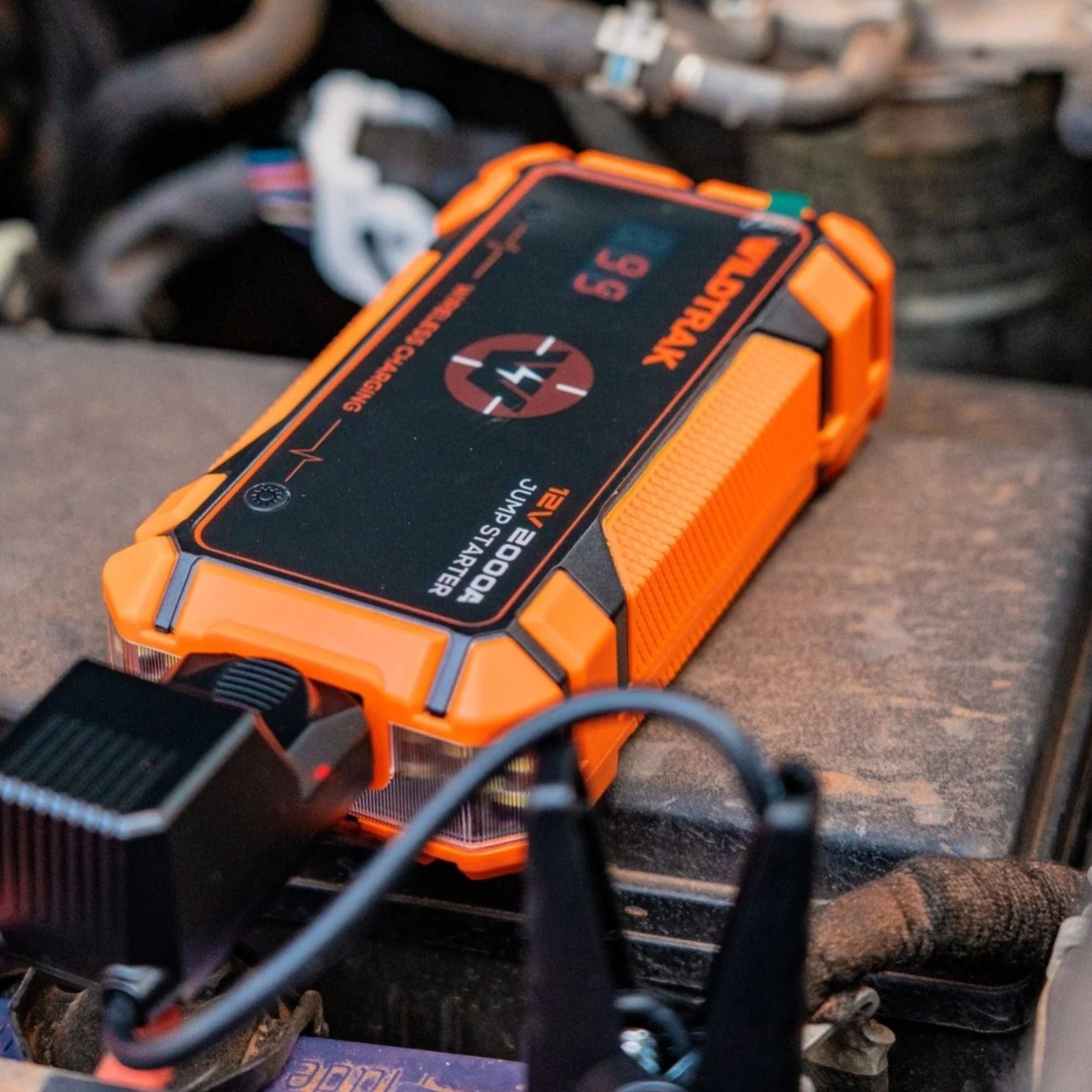 Wildtrak Heavy-Duty 2000A 16KMAH HP Lithium Jump Starter (Petrol & Diesel)
