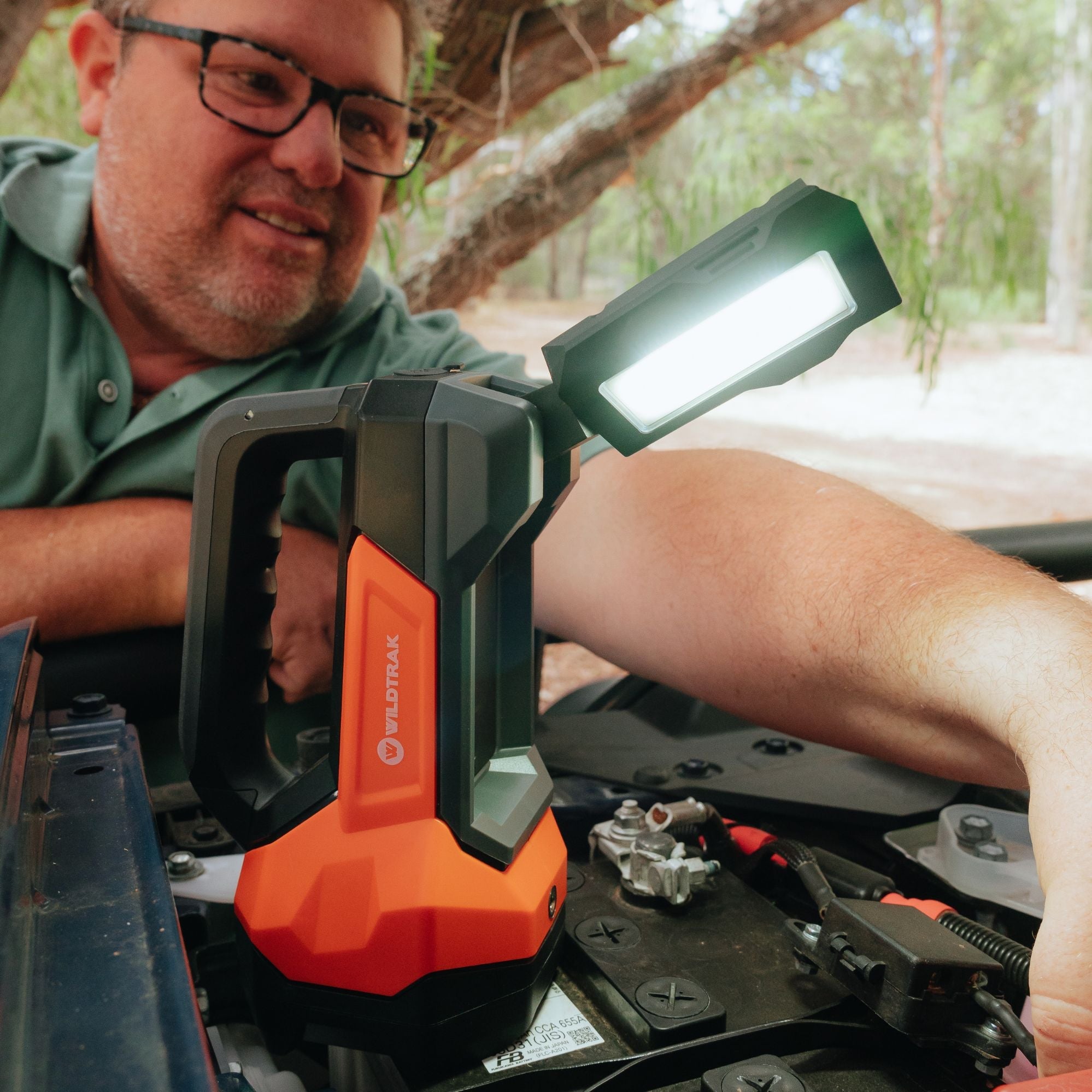 Wildtrak 1000L Rechargeable Handheld Flashlight with Flexi COB Light, 9 Light Mode