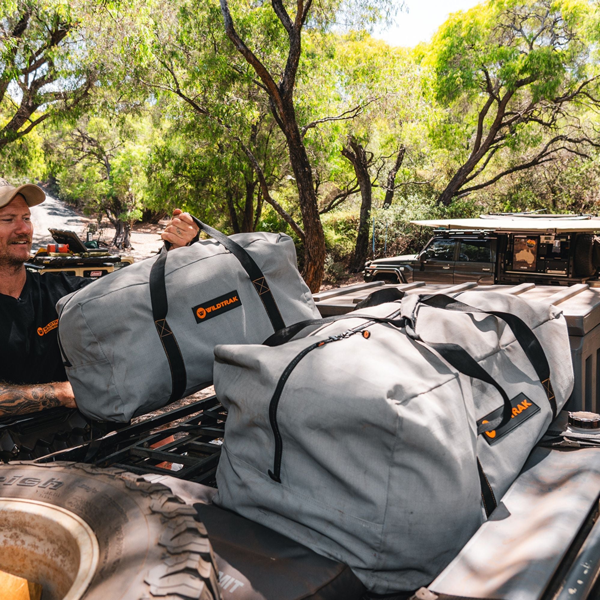 Wildtrak XL Heavy-duty 400GSM Ripstop Canvas Duffle Bag 80x40x40cm