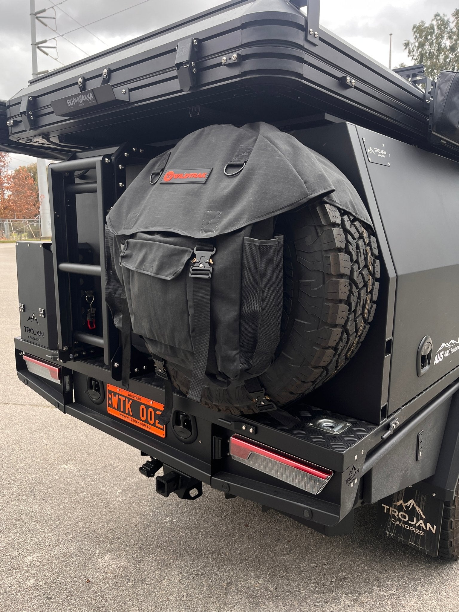 Wildtrak Heavy-duty 4WD Spare Tyre Trash Deluxe Wheel Storage Bag