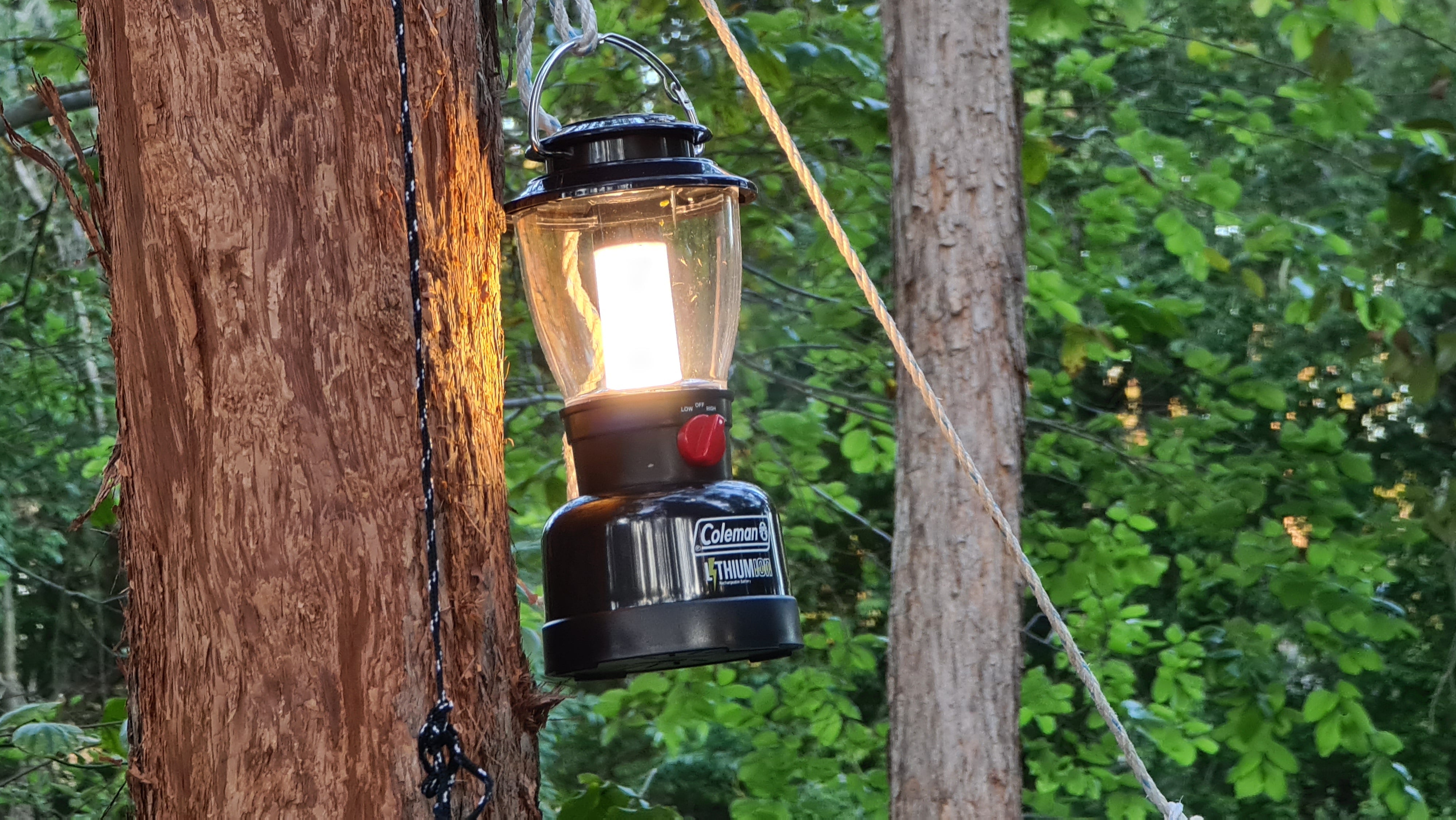 Coleman Rugged Lithium Ion LED Lantern 300 Lumens