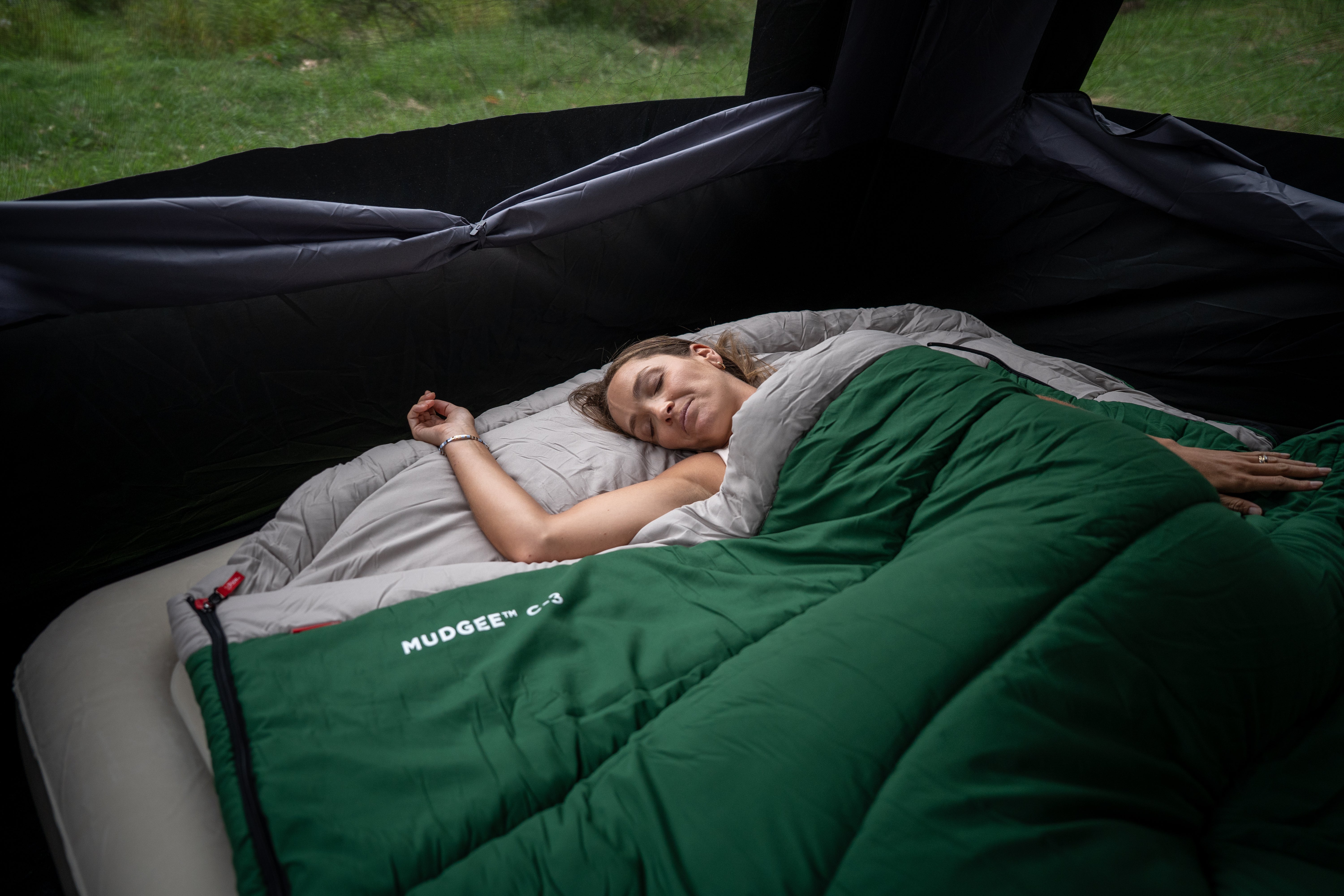 Coleman Mudgee C-3 Warm Hooded Double Sleeping Bag, -3°C Rated