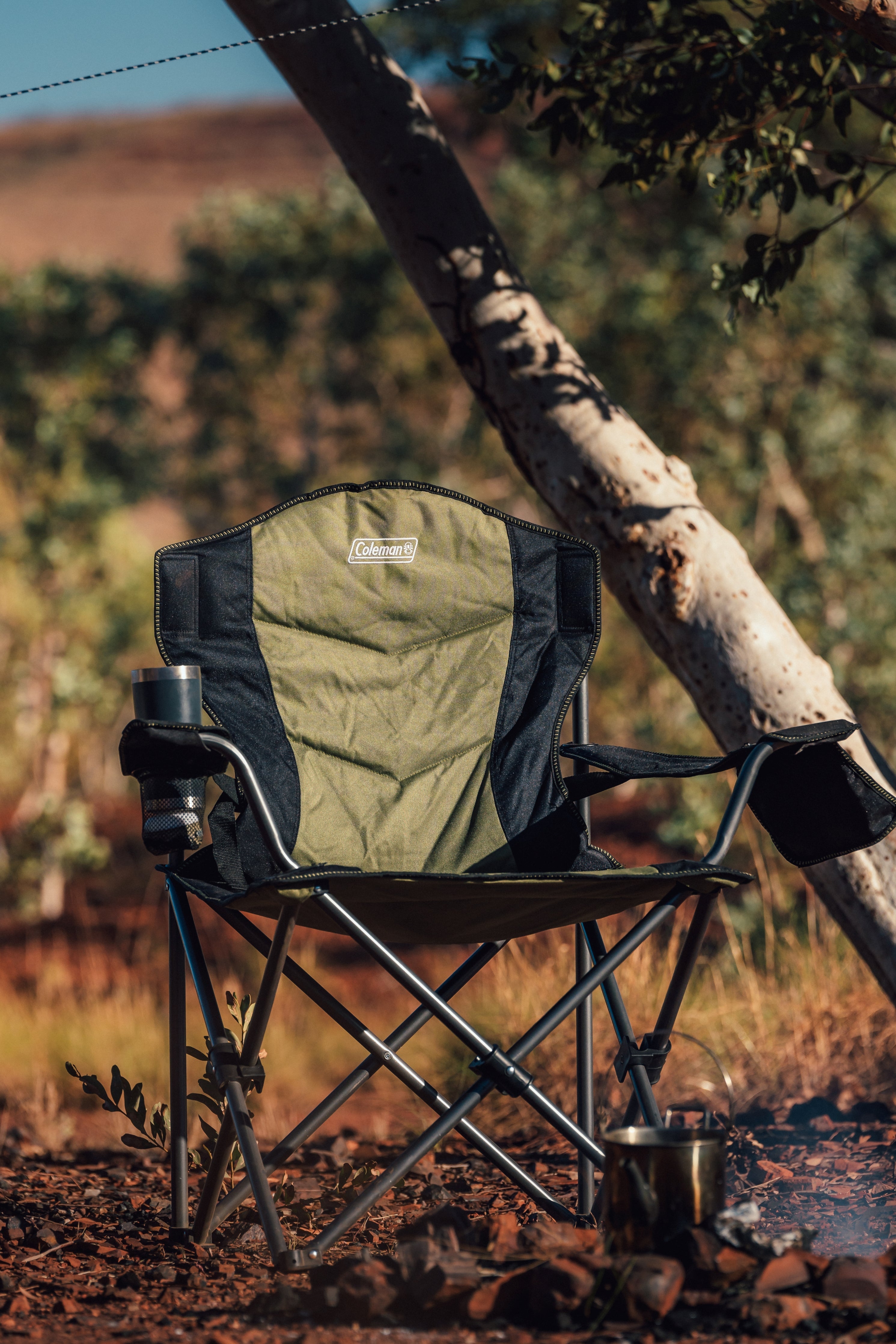 Quad Fold Swagger Chair, Extra Wide, Adjustable lumber support, Mobile Phone Holder, Drink Holder, Carry Bag, 250kg