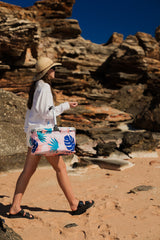 Good Vibes™ Insulated Market Cooler Bag, Aluminium Frame, Fully Zipped, Collapsible - Blush Palm