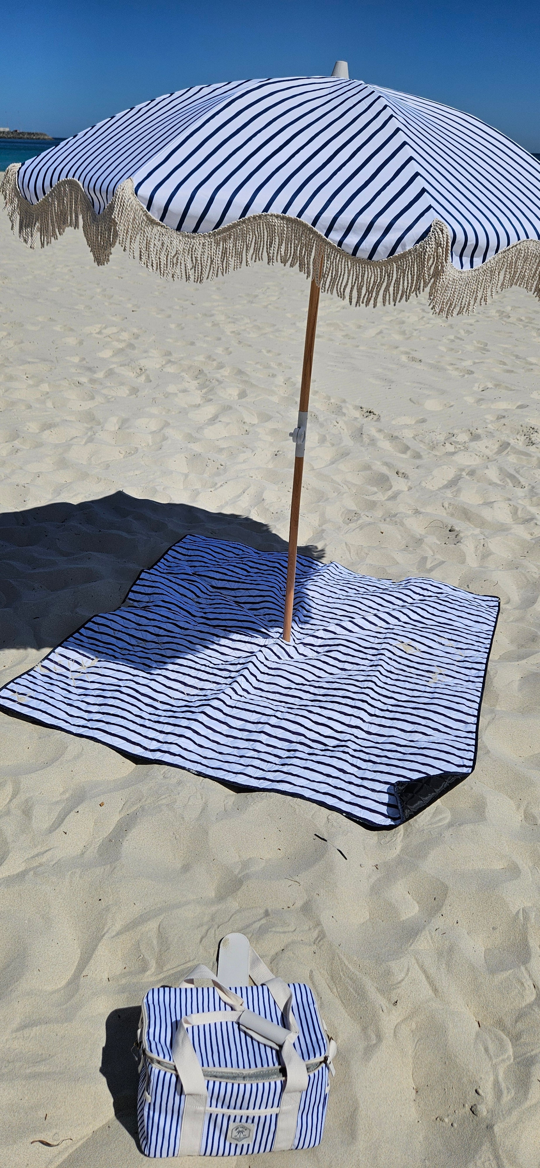 Good Vibes™ 2x2m Premium Picnic Mat Blanket, Waterproof Base, Carry Strap, Storage Pocket, 4 Ground Pegs - Mediterranean