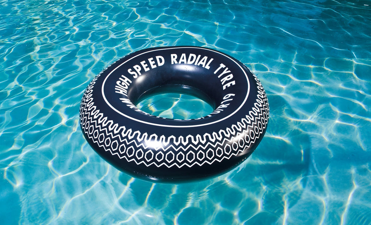 AirTime™ Extra Large Inflatable Tyre Swim Ring  90cm