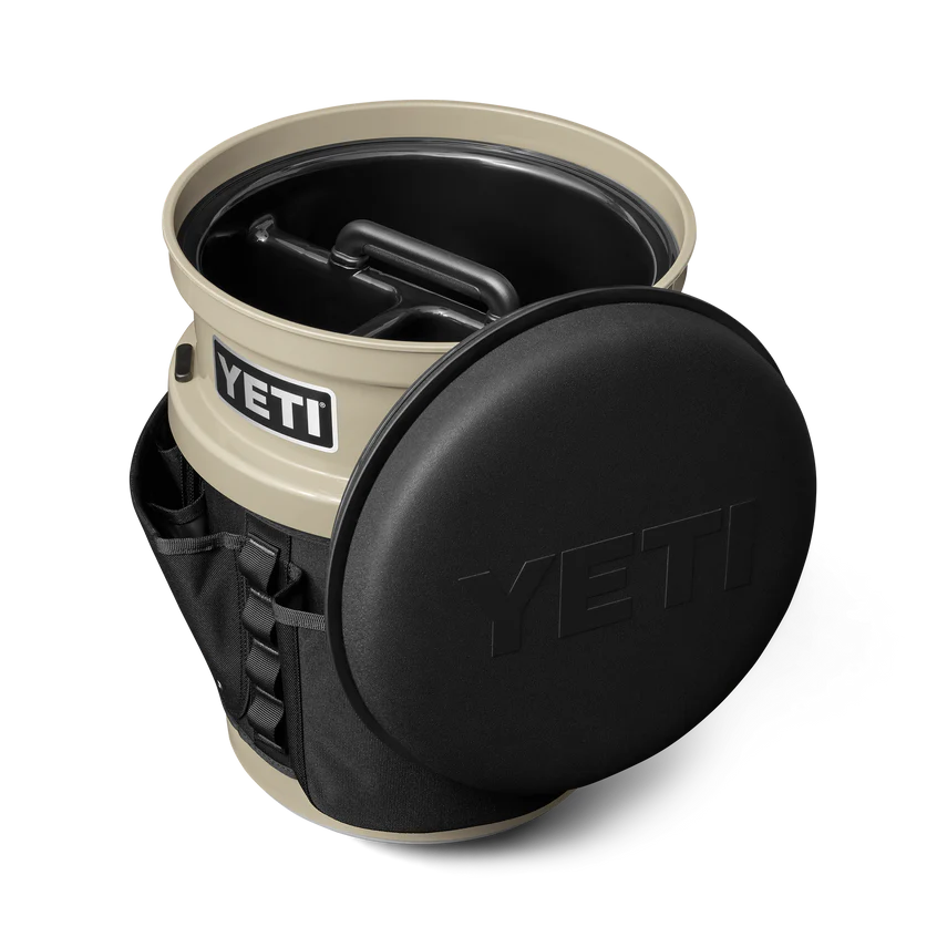 YETI LoadOut Bucket Swivel Seat Black